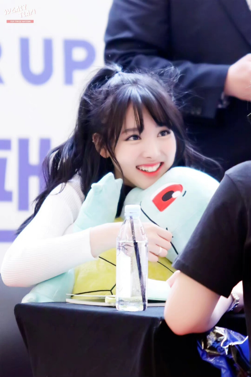 林娜琏 08logo 侵权删.