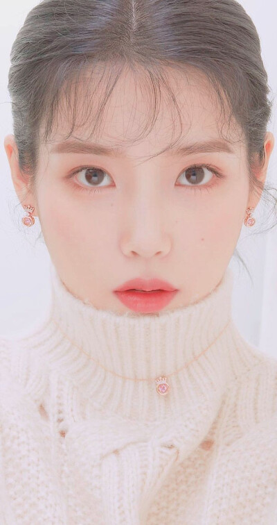 IU