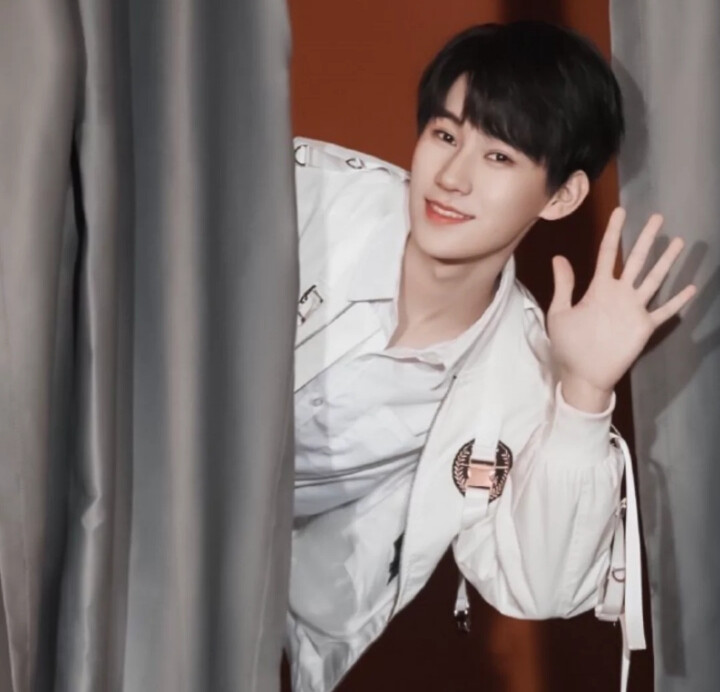 爱妻and喷漆 情头