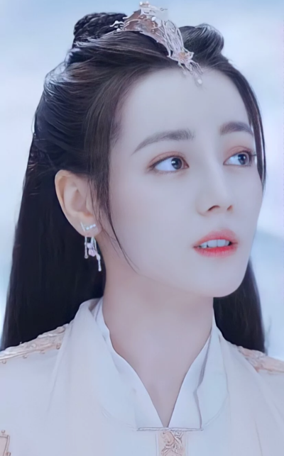 与君初相识