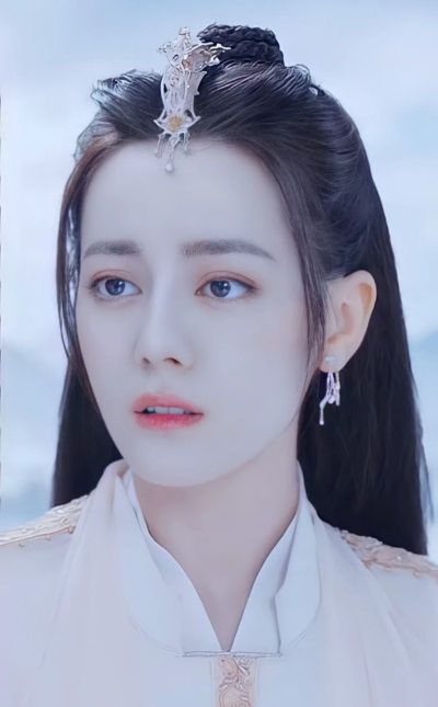 与君初相识