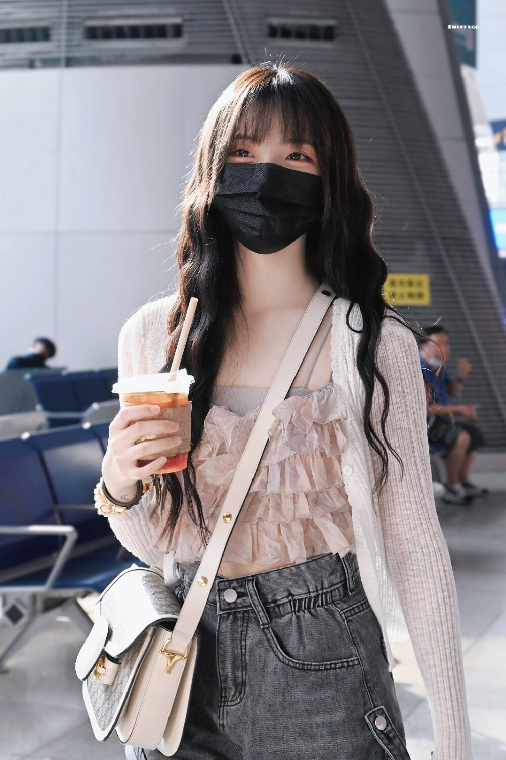 nene 郑乃馨 图源微博 水印