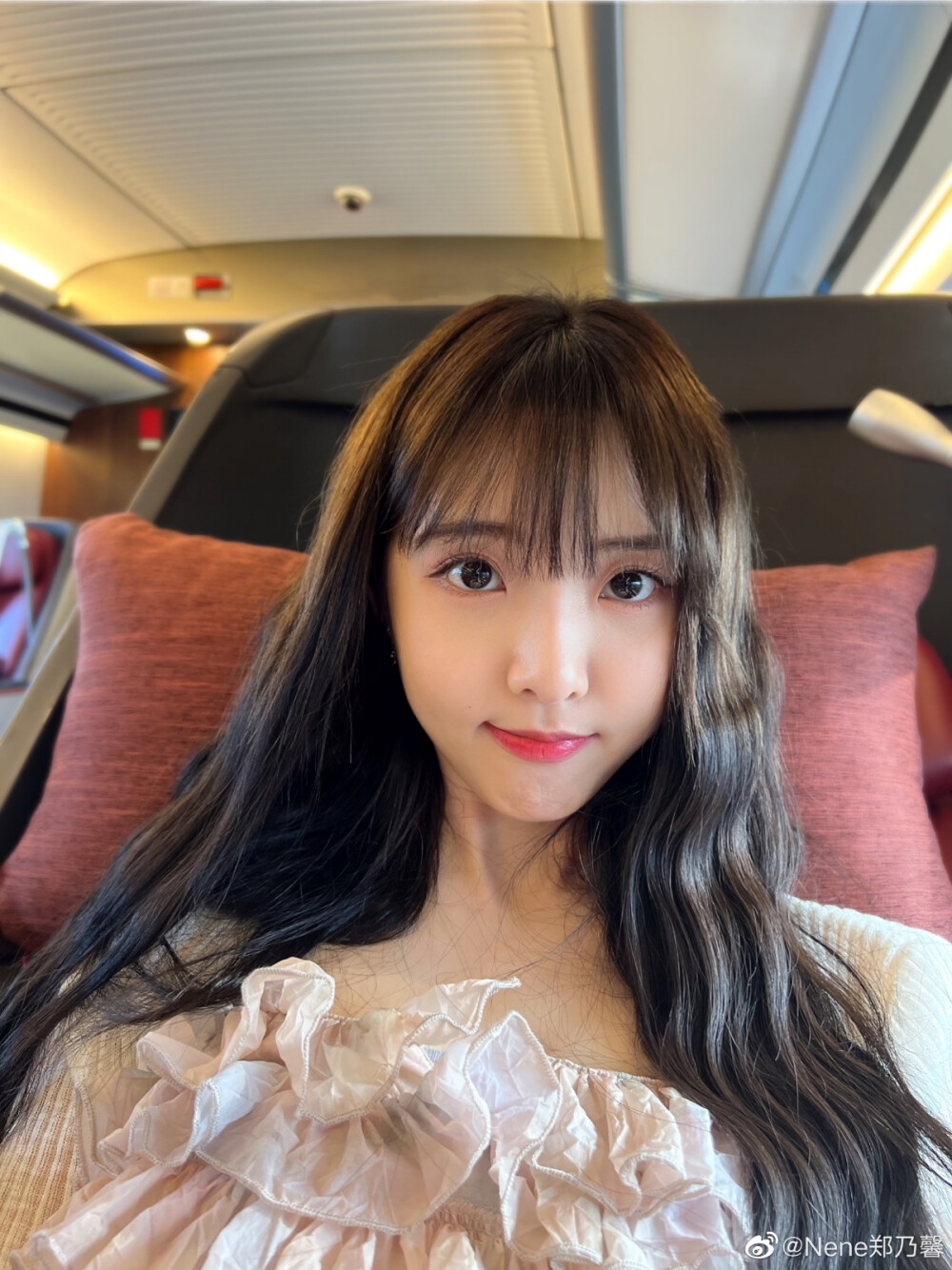 nene 郑乃馨 图源微博 水印