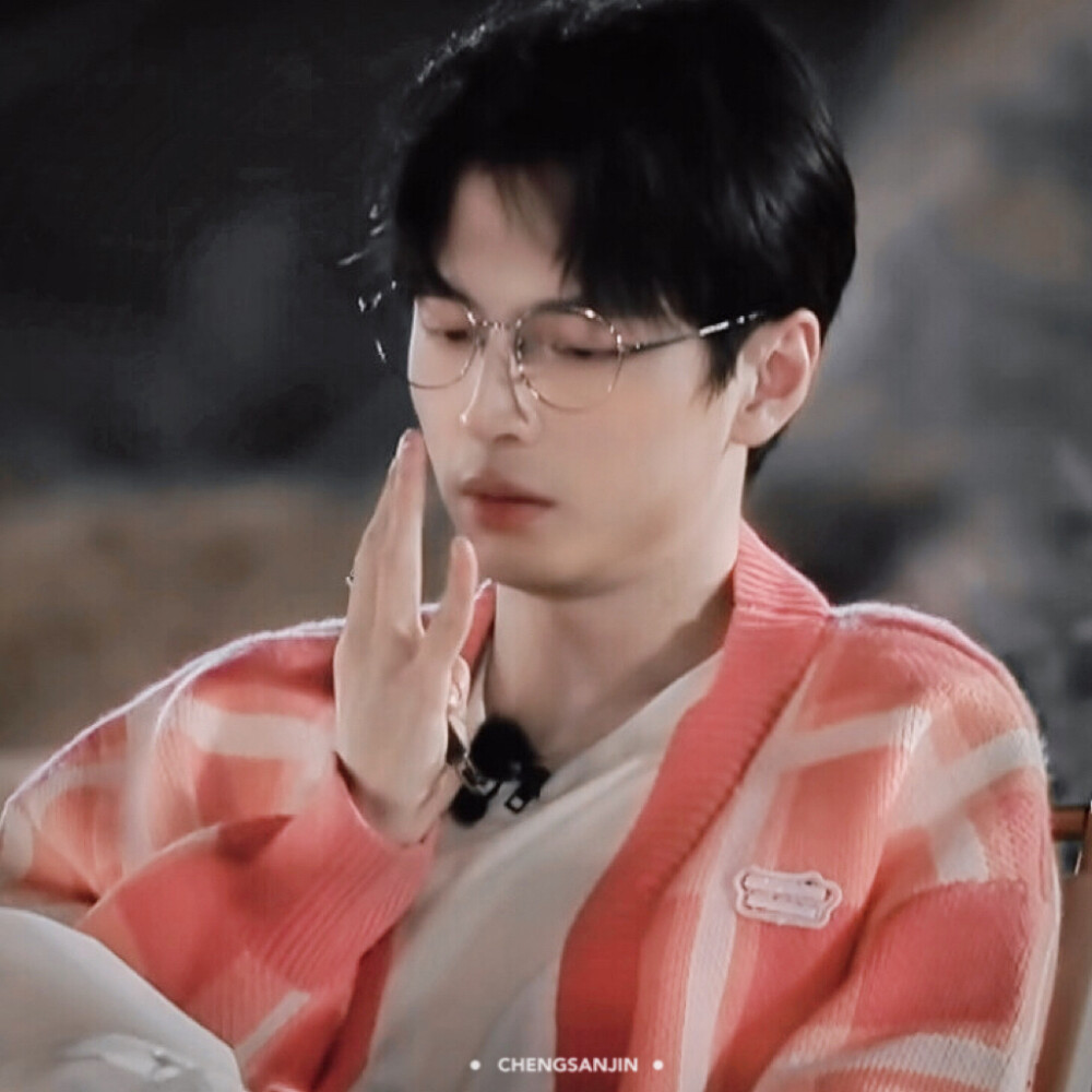 蒲熠星  可能记忆会逐渐被遗忘 但爱会永远存在