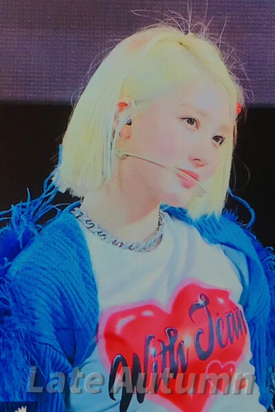 GAEUL 金秋天
©LateAutumn0924 禁二改禁商用