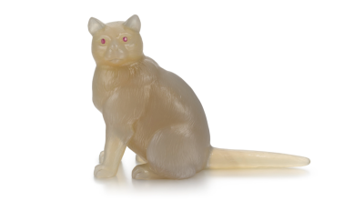这件法贝热出品的猫在苏富比拍卖中以25,200英镑的价格落槌｜A Fabergé jewelled agate model of a cat, St Petersburg, circa 1900, 私人收藏