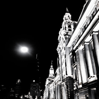 从未停止找寻像你的人 但后面发现最像你的是我自己。
原截时亦。