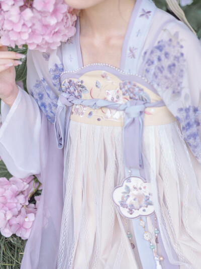 川黛时光：琼花猫 汉元素