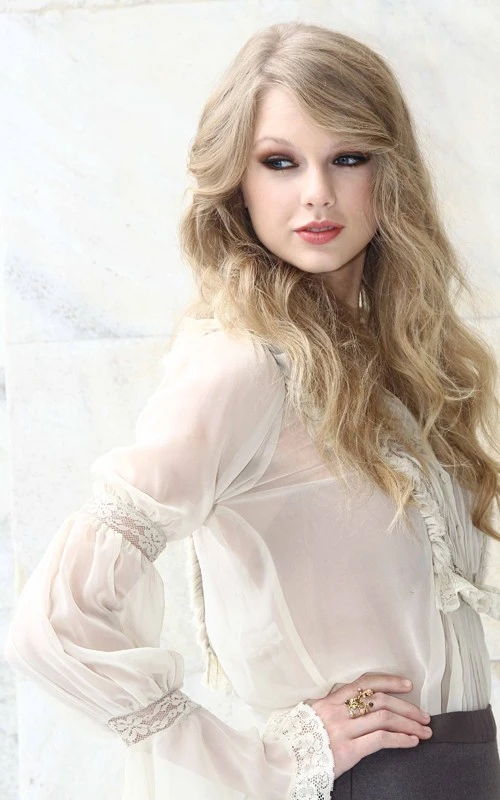  Taylor Swift.