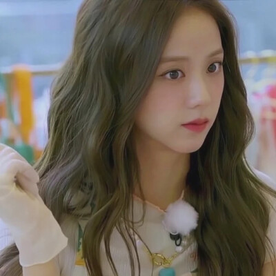 推荐Kim jisoo小众化头像2