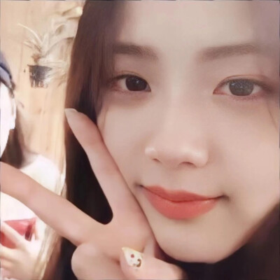 推荐Kim jisoo小众化头像4