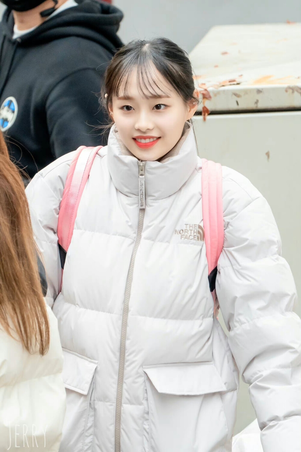 chuu 金智雨 08logo 侵权删.