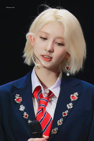 GAEUL 金秋天
©LateAutumn0924 禁二改禁商用