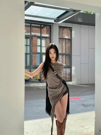 梦玲美女姐姐