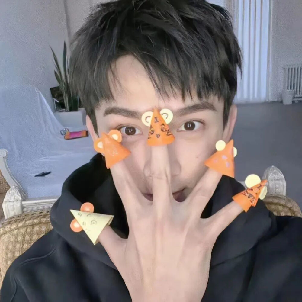 真人情侣头像侵删