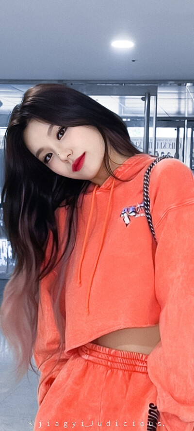 “海的那边还是海吗”
黄礼志yeji｜壁纸5p｜自修