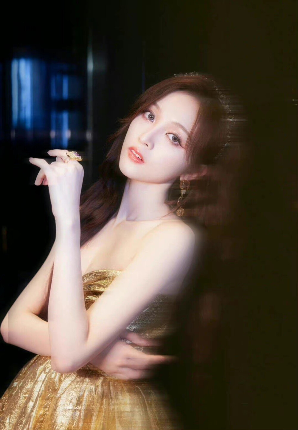 我发誓以后再也不找美女聊天了,聊出感情像得了相思病一样,白天想晚上