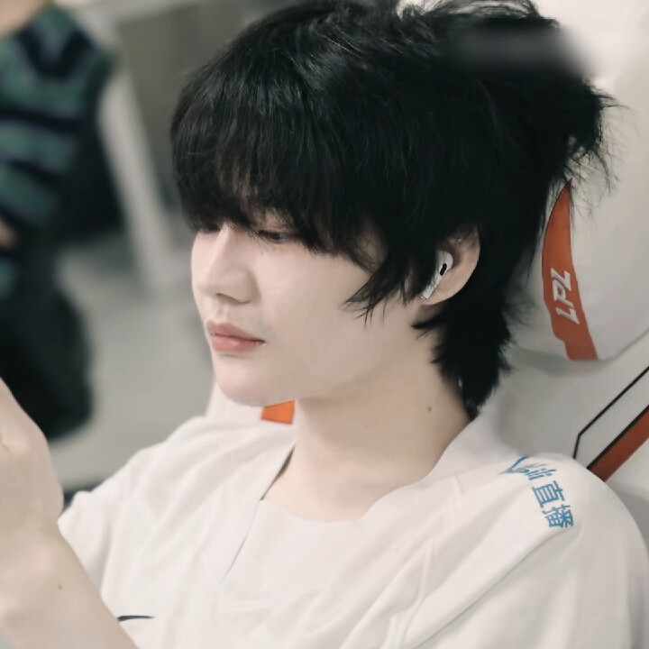 blg-crisp刘青松 今天太帅啦宝宝