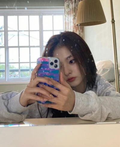 李娜炅