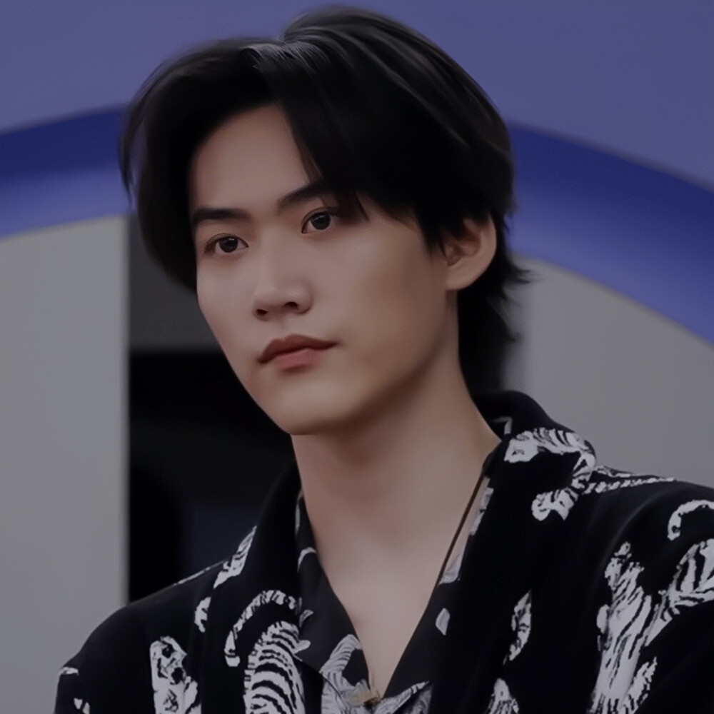 爱豆头像可二改周柯宇周柯宇可二改赞评论更多所有评论你也来说些什么