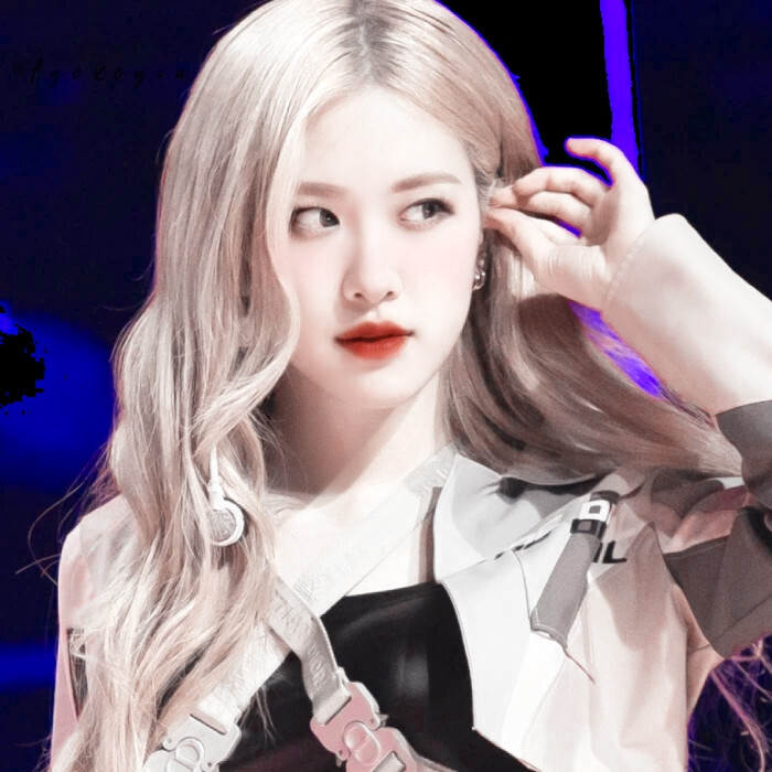 我能再见你一面吗 我站远点
朴彩英