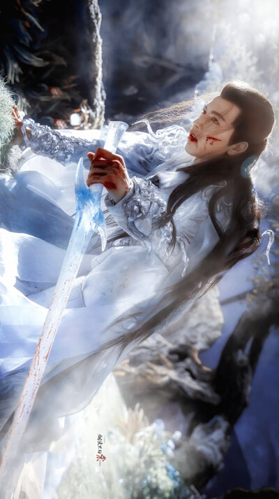 苍兰诀
cr：烟波里的棠