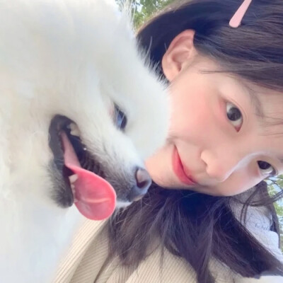 Buy yourself flowers to grow up with yourself 给自己买花陪自己长大.