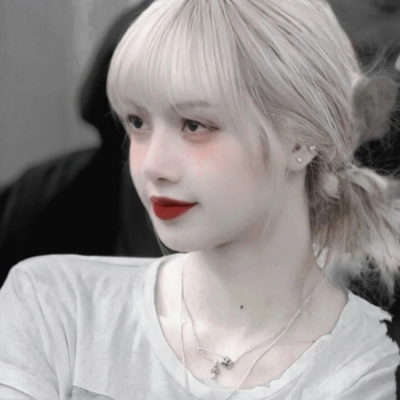 Lisa头像