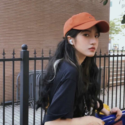 - ʸᵒᵘ ᶜᵃⁿ'ᵗ ᵍⁱᵛᵉ ⁱⁿ ᵗᵒ ˡⁱᶠᵉ ʷⁱᵗʰᵒᵘᵗ ᵗʳʸⁱⁿᵍ. -
总不能还没努力就向生活妥协吧