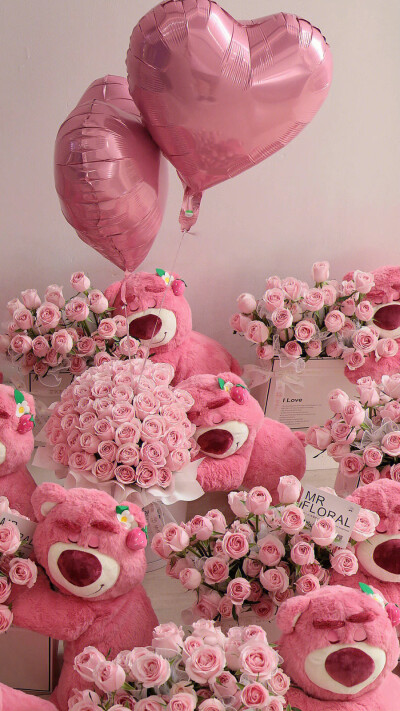 可爱的草莓熊壁纸