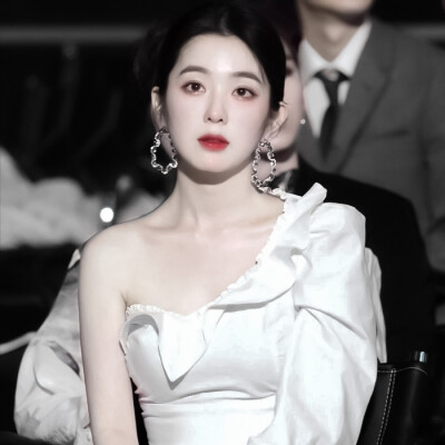 White Swan（*白天鹅）
RedVelvet-Irene