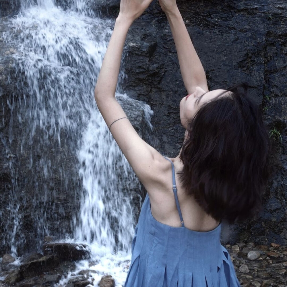 氛围感女头