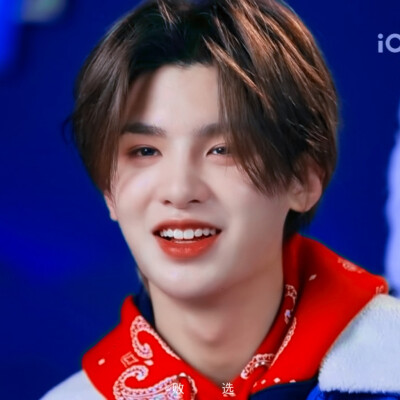 黄明昊