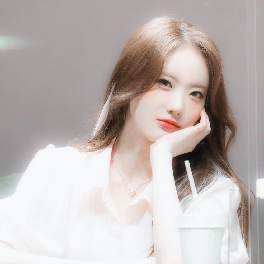 知世故而不世故。
©with_galaxy_36