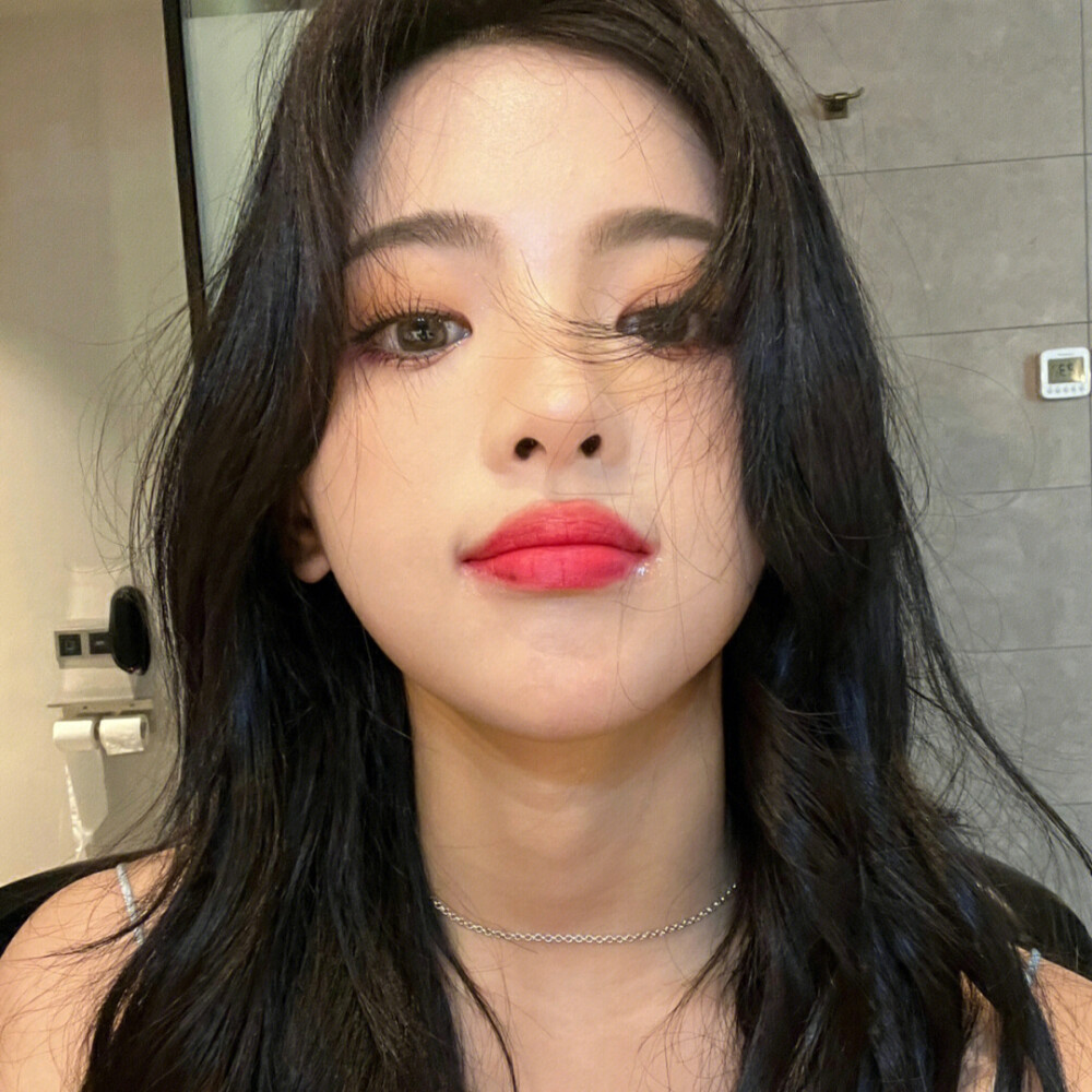 杨超越
可二改
拿收专