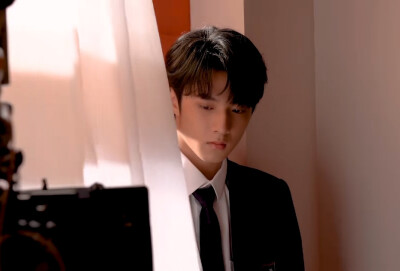 刘耀文
哭泣的游戏
氛围感系列图