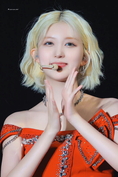 GAEUL 金秋天
©LateAutumn0924 禁二改禁商用