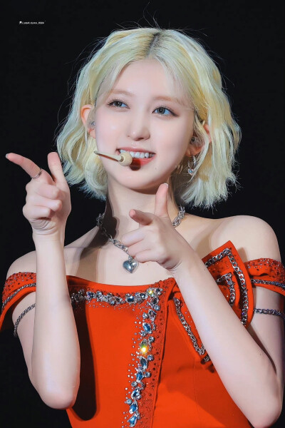 GAEUL 金秋天
©LateAutumn0924 禁二改禁商用