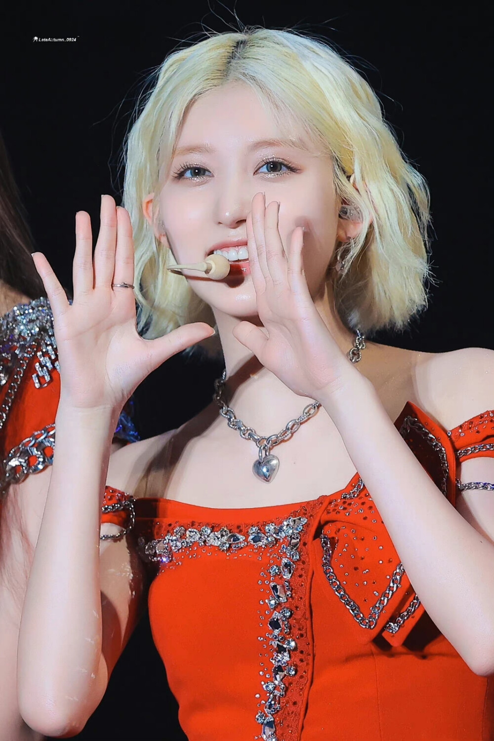 GAEUL 金秋天
©LateAutumn0924 禁二改禁商用