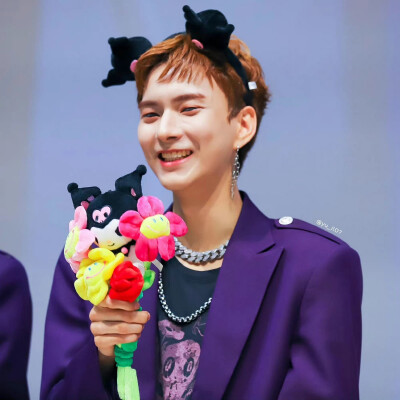 O.DE 吴承珉
©yu_il07 禁二改禁商用