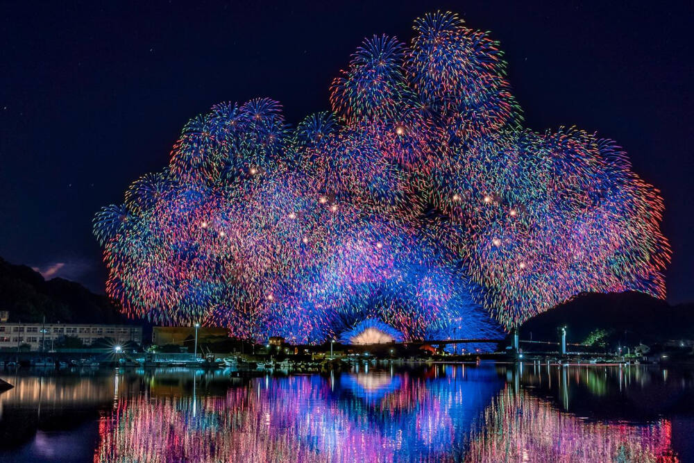 日本 三重県 夏日花火 きほく燈籠祭 彩雲孔雀 千輪 烟花