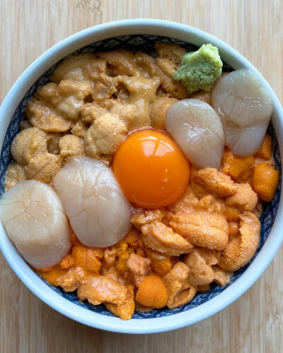 北海道余市のダブル雲丹 ホタテ丼 uni hotate 海胆 帆立贝