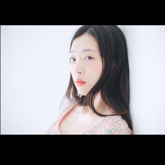 崔雪莉 Sulli
©logo 侵权删.