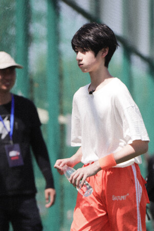 朱志鑫
TF家族运动会