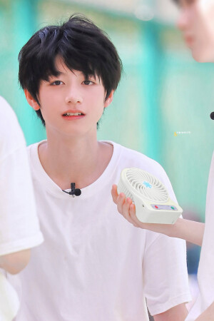 朱志鑫
TF家族运动会