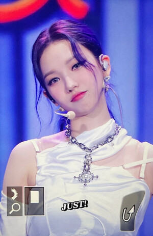 裴珠泫
田姬振
柳智敏