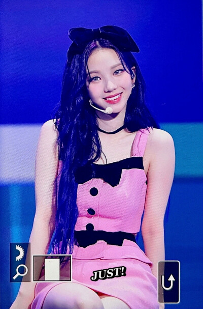 裴珠泫
田姬振
柳智敏