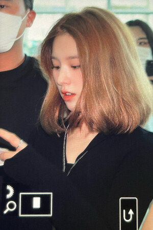 裴珠泫
田姬振
柳智敏