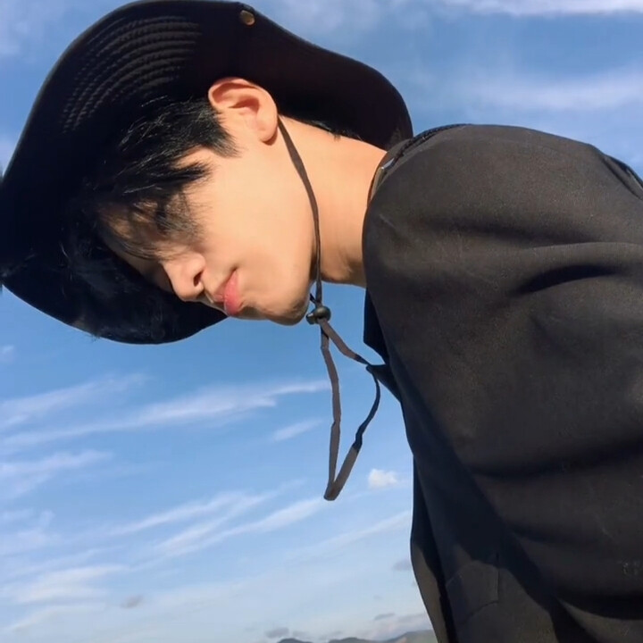 张人0 七七可二改