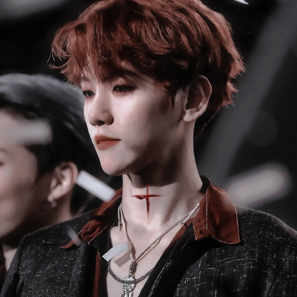 我从地狱来，要到天堂去，正路过人间 ——司汤达《红与黑》
*边伯贤